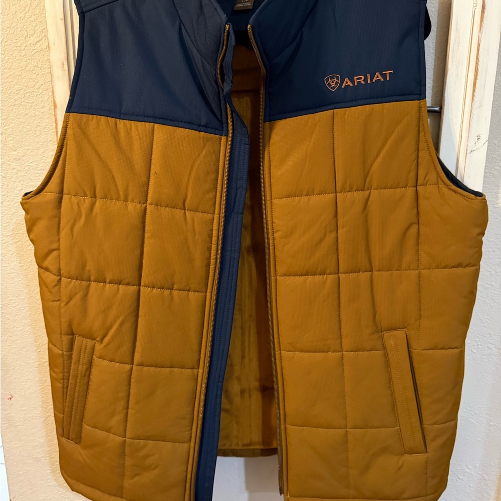 Ariat Men's Navy and Mustard Quilted Vest